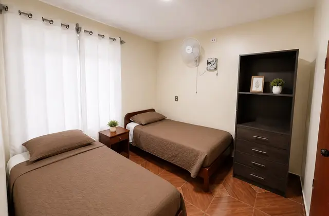 Habitaciones con baño privado de YVVC en Calama